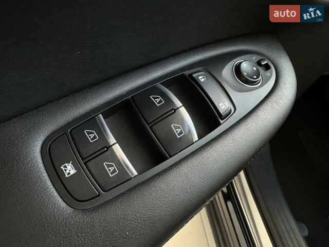 Черный Инфинити QX50, объемом двигателя 2 л и пробегом 135 тыс. км за 21950 $, фото 9 на Automoto.ua