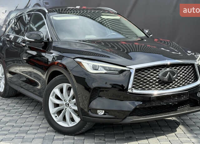 Чорний Інфініті QX50, об'ємом двигуна 1.99 л та пробігом 77 тис. км за 25555 $, фото 14 на Automoto.ua