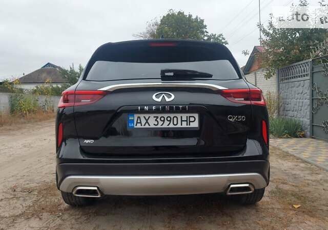 Черный Инфинити QX50, объемом двигателя 2 л и пробегом 32 тыс. км за 26000 $, фото 6 на Automoto.ua