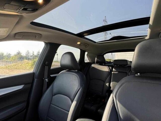 Черный Инфинити QX50, объемом двигателя 2 л и пробегом 80 тыс. км за 15300 $, фото 7 на Automoto.ua