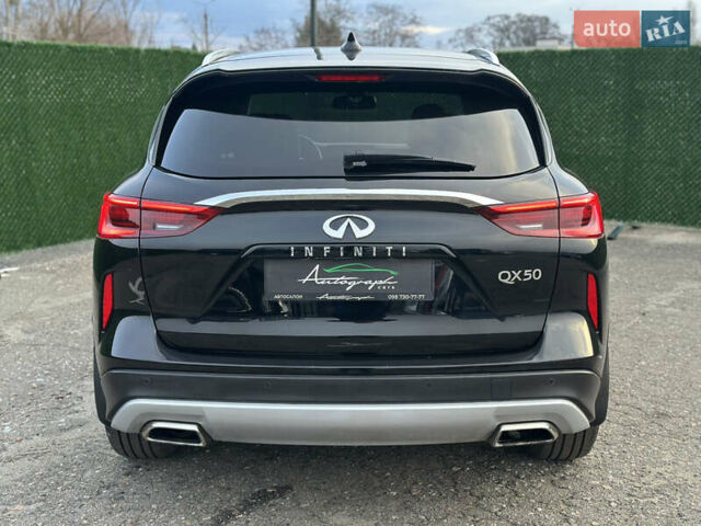 Черный Инфинити QX50, объемом двигателя 2 л и пробегом 79 тыс. км за 26200 $, фото 3 на Automoto.ua