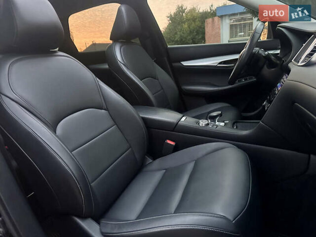 Черный Инфинити QX50, объемом двигателя 1.99 л и пробегом 120 тыс. км за 20350 $, фото 74 на Automoto.ua