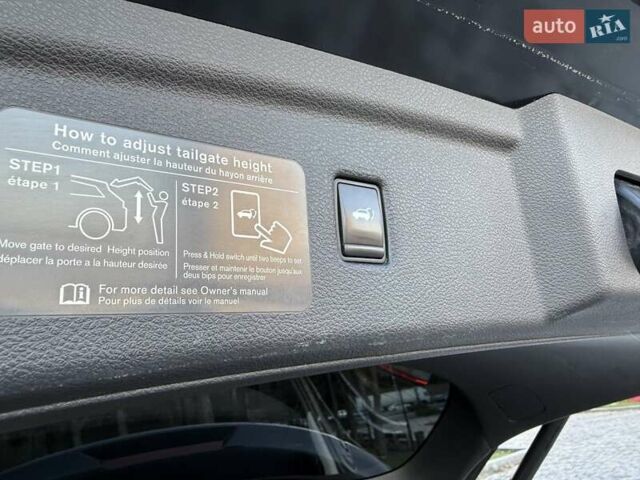 Черный Инфинити QX50, объемом двигателя 2 л и пробегом 84 тыс. км за 23999 $, фото 93 на Automoto.ua