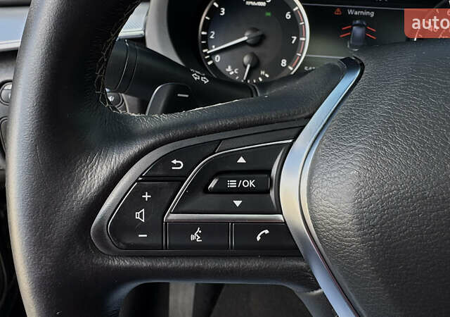 Чорний Інфініті QX50, об'ємом двигуна 2 л та пробігом 54 тис. км за 25888 $, фото 81 на Automoto.ua
