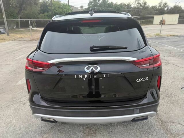 Черный Инфинити QX50, объемом двигателя 2 л и пробегом 44 тыс. км за 10000 $, фото 5 на Automoto.ua