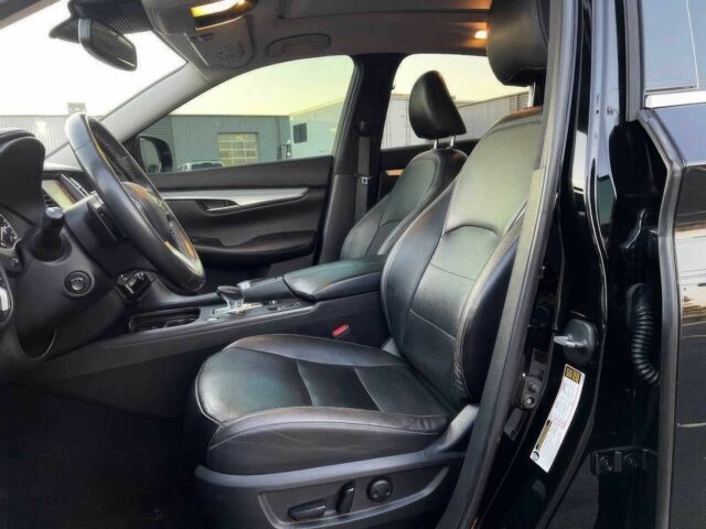 Черный Инфинити QX50, объемом двигателя 2 л и пробегом 37 тыс. км за 9000 $, фото 13 на Automoto.ua