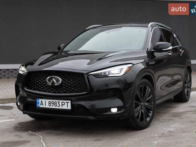 Черный Инфинити QX50, объемом двигателя 2 л и пробегом 63 тыс. км за 26500 $, фото 2 на Automoto.ua