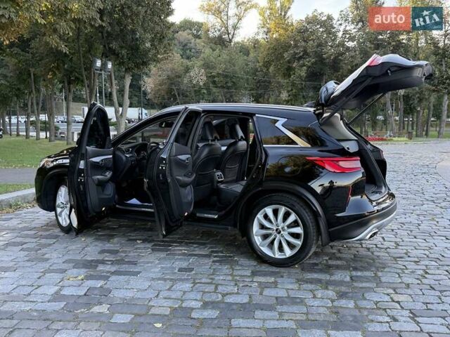 Черный Инфинити QX50, объемом двигателя 2 л и пробегом 84 тыс. км за 23999 $, фото 95 на Automoto.ua