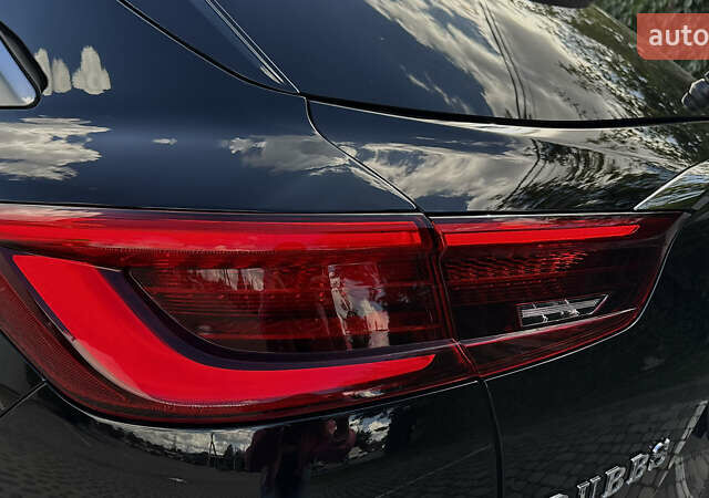 Чорний Інфініті QX50, об'ємом двигуна 2 л та пробігом 54 тис. км за 25888 $, фото 24 на Automoto.ua