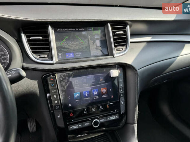 Чорний Інфініті QX50, об'ємом двигуна 1.99 л та пробігом 77 тис. км за 25555 $, фото 12 на Automoto.ua