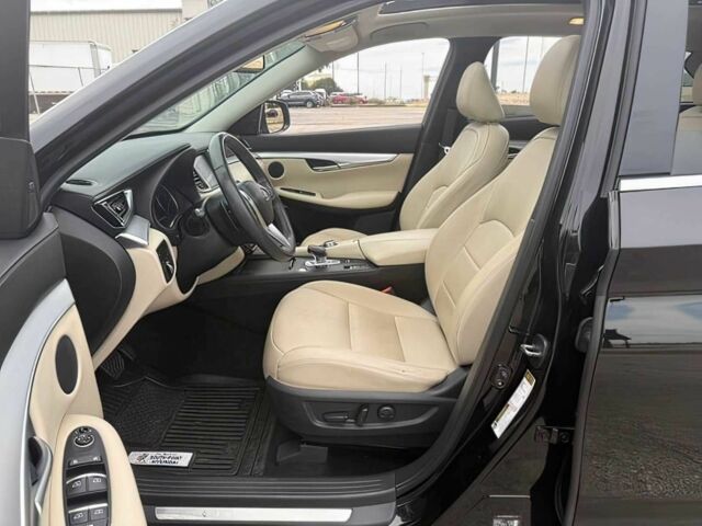 Черный Инфинити QX50, объемом двигателя 2 л и пробегом 44 тыс. км за 10000 $, фото 8 на Automoto.ua