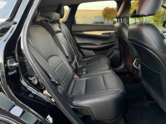 Черный Инфинити QX50, объемом двигателя 2 л и пробегом 37 тыс. км за 9000 $, фото 16 на Automoto.ua