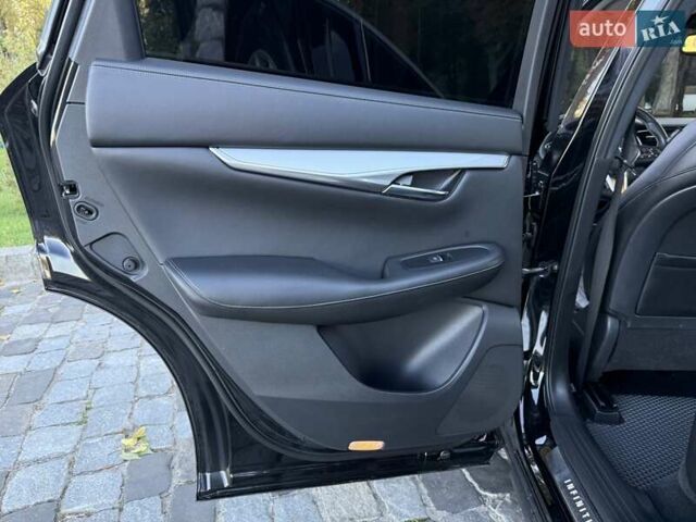 Черный Инфинити QX50, объемом двигателя 2 л и пробегом 84 тыс. км за 23999 $, фото 121 на Automoto.ua