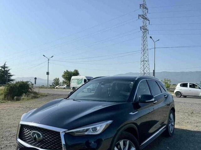 Черный Инфинити QX50, объемом двигателя 2 л и пробегом 80 тыс. км за 15300 $, фото 2 на Automoto.ua