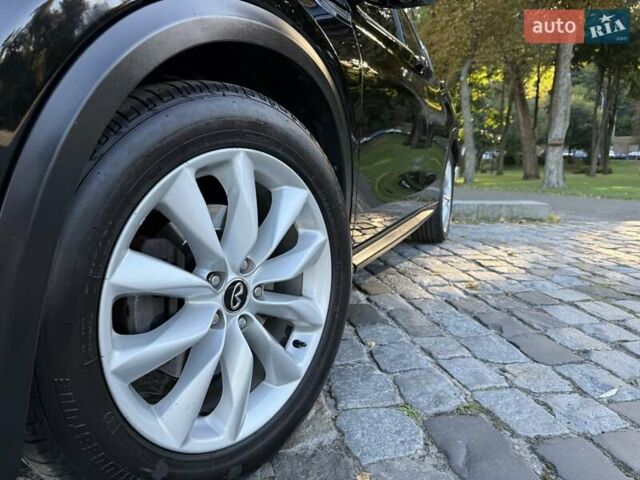 Черный Инфинити QX50, объемом двигателя 2 л и пробегом 84 тыс. км за 23999 $, фото 18 на Automoto.ua