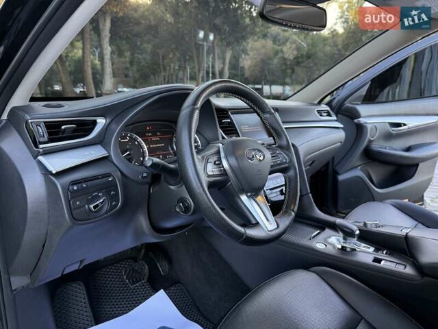 Черный Инфинити QX50, объемом двигателя 2 л и пробегом 84 тыс. км за 23999 $, фото 102 на Automoto.ua