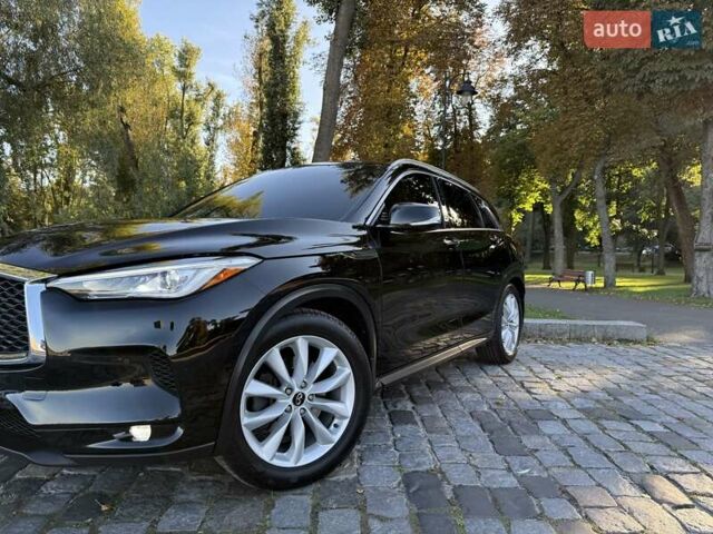Черный Инфинити QX50, объемом двигателя 2 л и пробегом 84 тыс. км за 23999 $, фото 6 на Automoto.ua