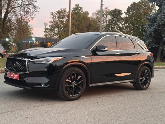 Чорний Інфініті QX50, об'ємом двигуна 2 л та пробігом 120 тис. км за 20800 $, фото 9 на Automoto.ua