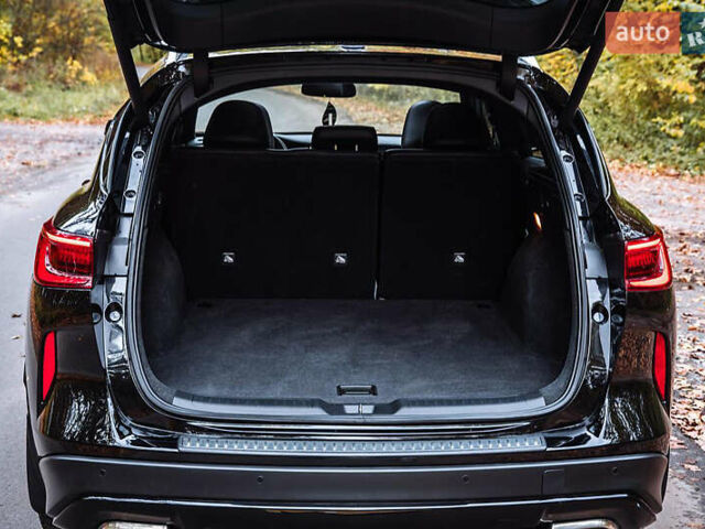 Черный Инфинити QX50, объемом двигателя 2 л и пробегом 64 тыс. км за 24500 $, фото 32 на Automoto.ua