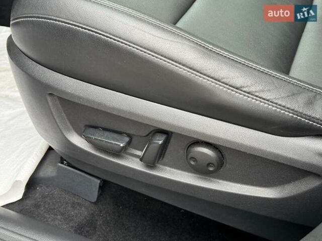 Черный Инфинити QX50, объемом двигателя 2 л и пробегом 87 тыс. км за 23290 $, фото 19 на Automoto.ua