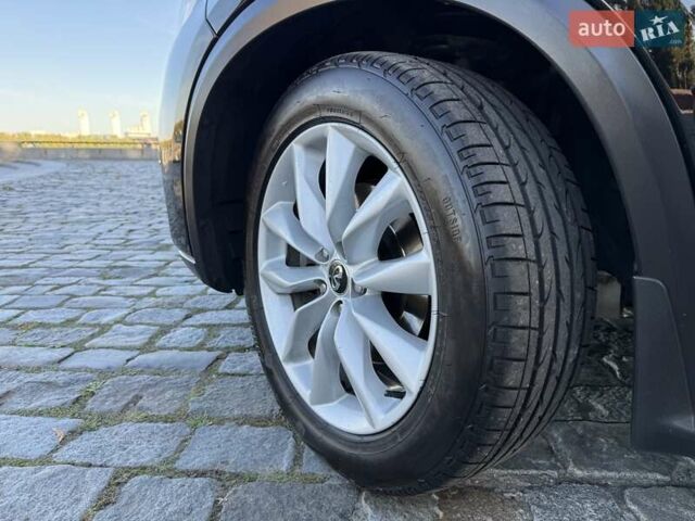 Черный Инфинити QX50, объемом двигателя 2 л и пробегом 84 тыс. км за 23999 $, фото 19 на Automoto.ua