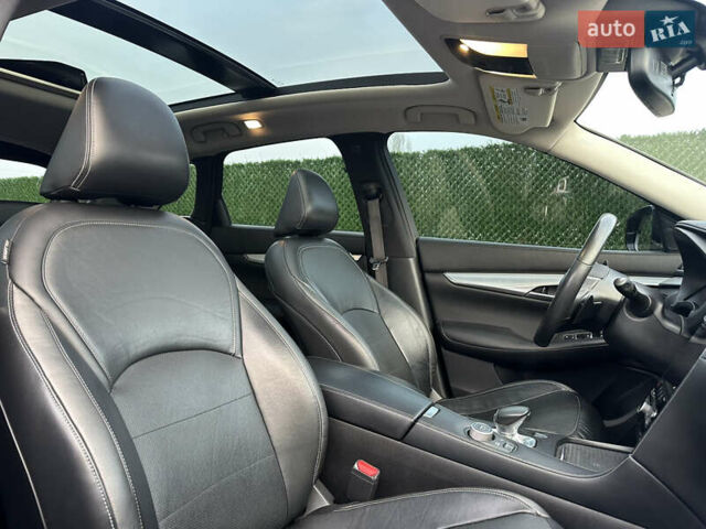 Черный Инфинити QX50, объемом двигателя 2 л и пробегом 79 тыс. км за 26200 $, фото 11 на Automoto.ua