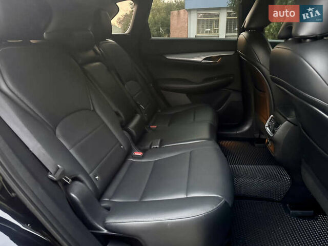 Черный Инфинити QX50, объемом двигателя 1.99 л и пробегом 120 тыс. км за 20350 $, фото 66 на Automoto.ua