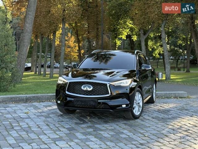 Черный Инфинити QX50, объемом двигателя 2 л и пробегом 84 тыс. км за 23999 $, фото 12 на Automoto.ua
