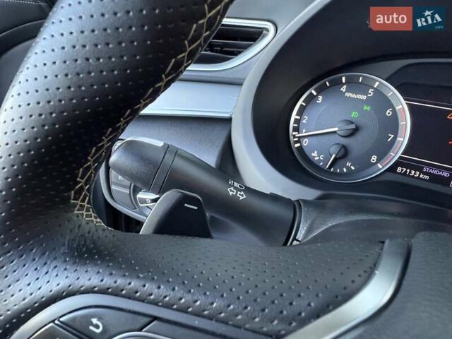 Черный Инфинити QX50, объемом двигателя 2 л и пробегом 84 тыс. км за 23999 $, фото 110 на Automoto.ua