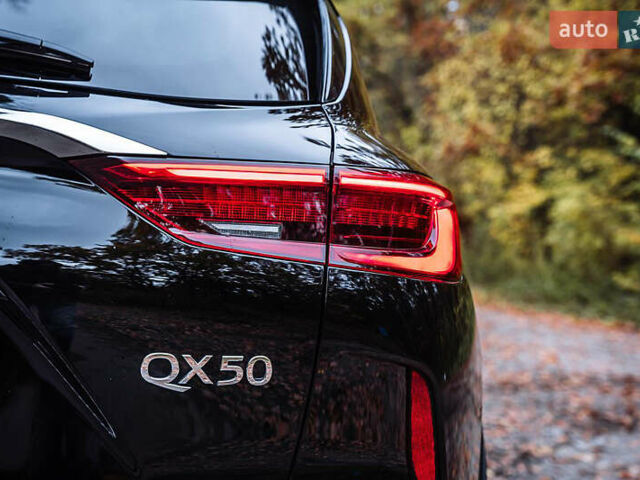 Черный Инфинити QX50, объемом двигателя 2 л и пробегом 64 тыс. км за 24500 $, фото 21 на Automoto.ua