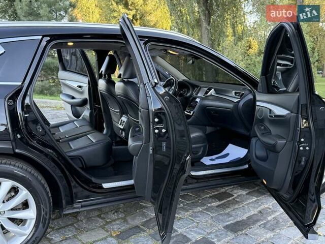 Черный Инфинити QX50, объемом двигателя 2 л и пробегом 84 тыс. км за 23999 $, фото 128 на Automoto.ua