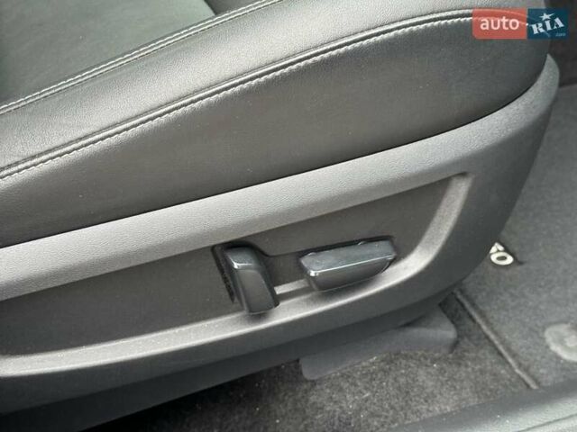 Черный Инфинити QX50, объемом двигателя 2 л и пробегом 87 тыс. км за 23290 $, фото 27 на Automoto.ua