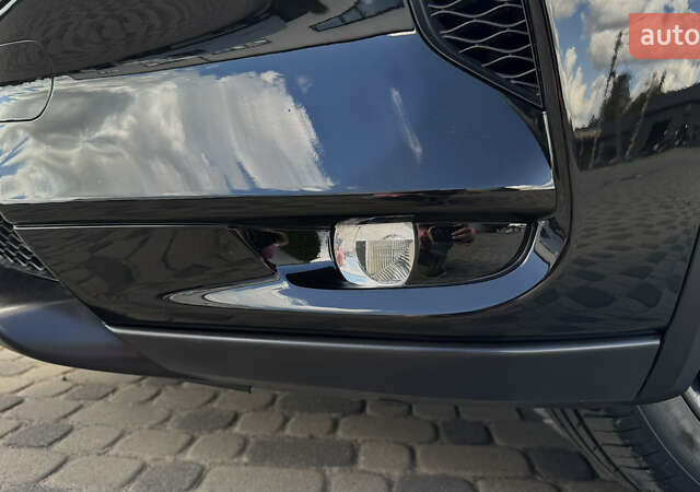 Чорний Інфініті QX50, об'ємом двигуна 2 л та пробігом 54 тис. км за 25888 $, фото 15 на Automoto.ua