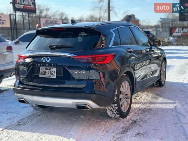 Черный Инфинити QX50, объемом двигателя 2 л и пробегом 64 тыс. км за 23900 $, фото 10 на Automoto.ua