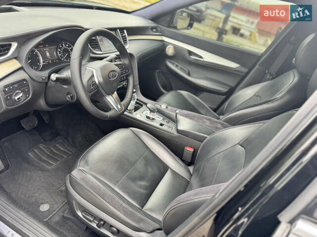 Черный Инфинити QX50, объемом двигателя 2 л и пробегом 129 тыс. км за 24000 $, фото 13 на Automoto.ua