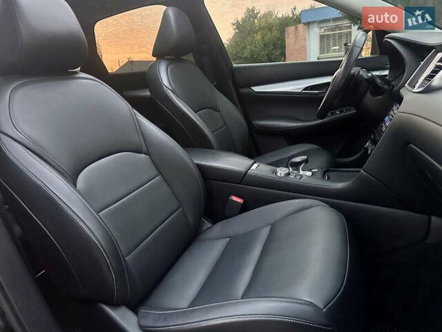 Черный Инфинити QX50, объемом двигателя 1.99 л и пробегом 120 тыс. км за 20350 $, фото 75 на Automoto.ua