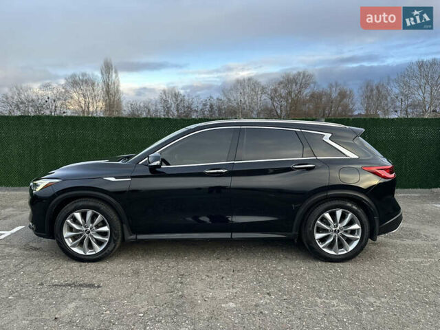 Черный Инфинити QX50, объемом двигателя 2 л и пробегом 79 тыс. км за 26200 $, фото 4 на Automoto.ua