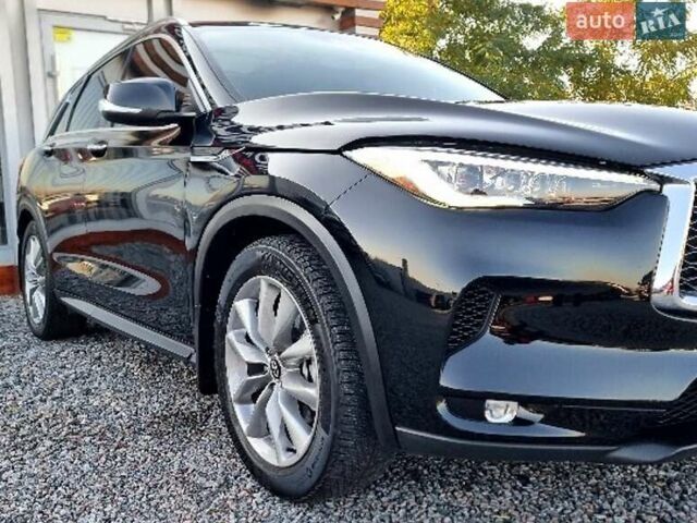 Черный Инфинити QX50, объемом двигателя 2 л и пробегом 68 тыс. км за 23500 $, фото 10 на Automoto.ua
