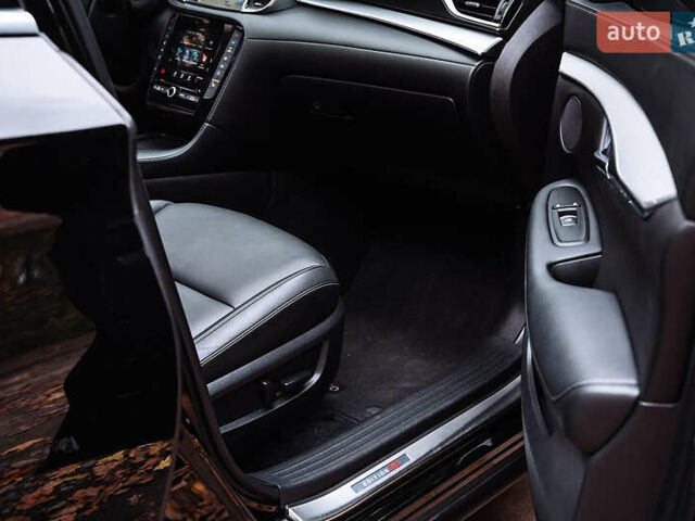Черный Инфинити QX50, объемом двигателя 2 л и пробегом 64 тыс. км за 24500 $, фото 36 на Automoto.ua