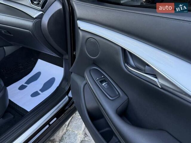 Черный Инфинити QX50, объемом двигателя 2 л и пробегом 84 тыс. км за 23999 $, фото 141 на Automoto.ua