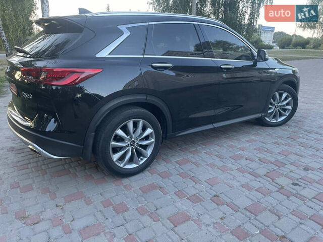 Чорний Інфініті QX50, об'ємом двигуна 2 л та пробігом 162 тис. км за 20999 $, фото 8 на Automoto.ua