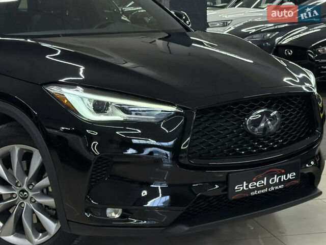 Черный Инфинити QX50, объемом двигателя 2 л и пробегом 83 тыс. км за 21999 $, фото 8 на Automoto.ua