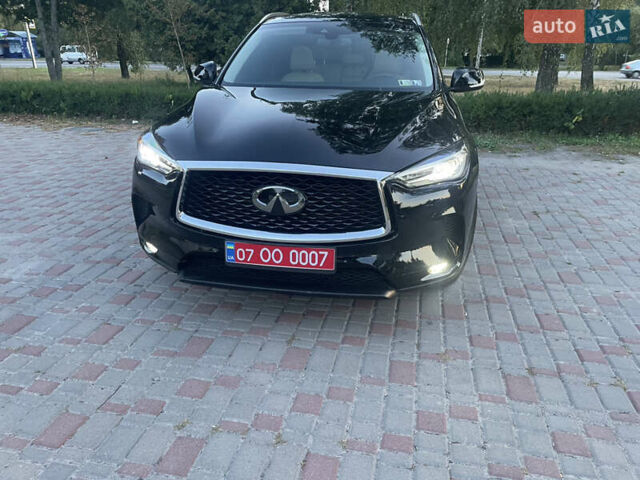 Чорний Інфініті QX50, об'ємом двигуна 2 л та пробігом 162 тис. км за 20999 $, фото 6 на Automoto.ua