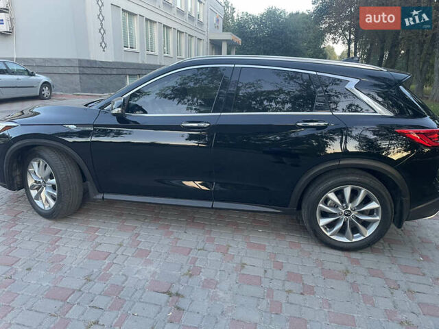 Чорний Інфініті QX50, об'ємом двигуна 2 л та пробігом 162 тис. км за 20999 $, фото 7 на Automoto.ua