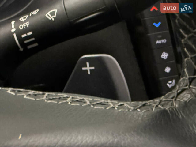 Чорний Інфініті QX50, об'ємом двигуна 2 л та пробігом 80 тис. км за 24499 $, фото 30 на Automoto.ua