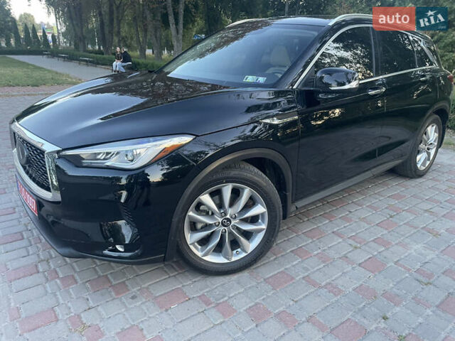 Чорний Інфініті QX50, об'ємом двигуна 2 л та пробігом 162 тис. км за 20999 $, фото 24 на Automoto.ua