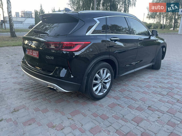 Чорний Інфініті QX50, об'ємом двигуна 2 л та пробігом 162 тис. км за 20999 $, фото 30 на Automoto.ua