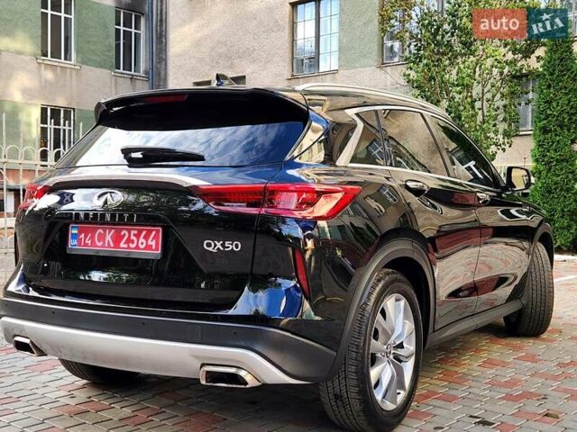 Черный Инфинити QX50, объемом двигателя 2 л и пробегом 49 тыс. км за 21777 $, фото 6 на Automoto.ua