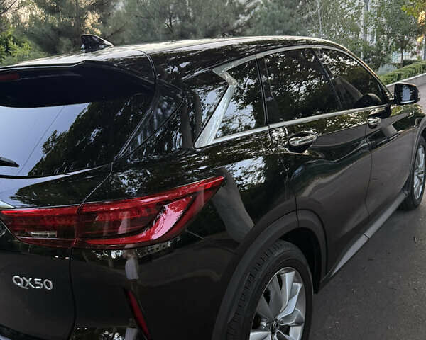 Черный Инфинити QX50, объемом двигателя 2 л и пробегом 62 тыс. км за 24500 $, фото 13 на Automoto.ua