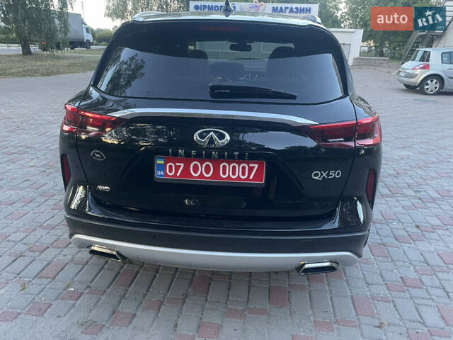 Чорний Інфініті QX50, об'ємом двигуна 2 л та пробігом 162 тис. км за 20999 $, фото 21 на Automoto.ua
